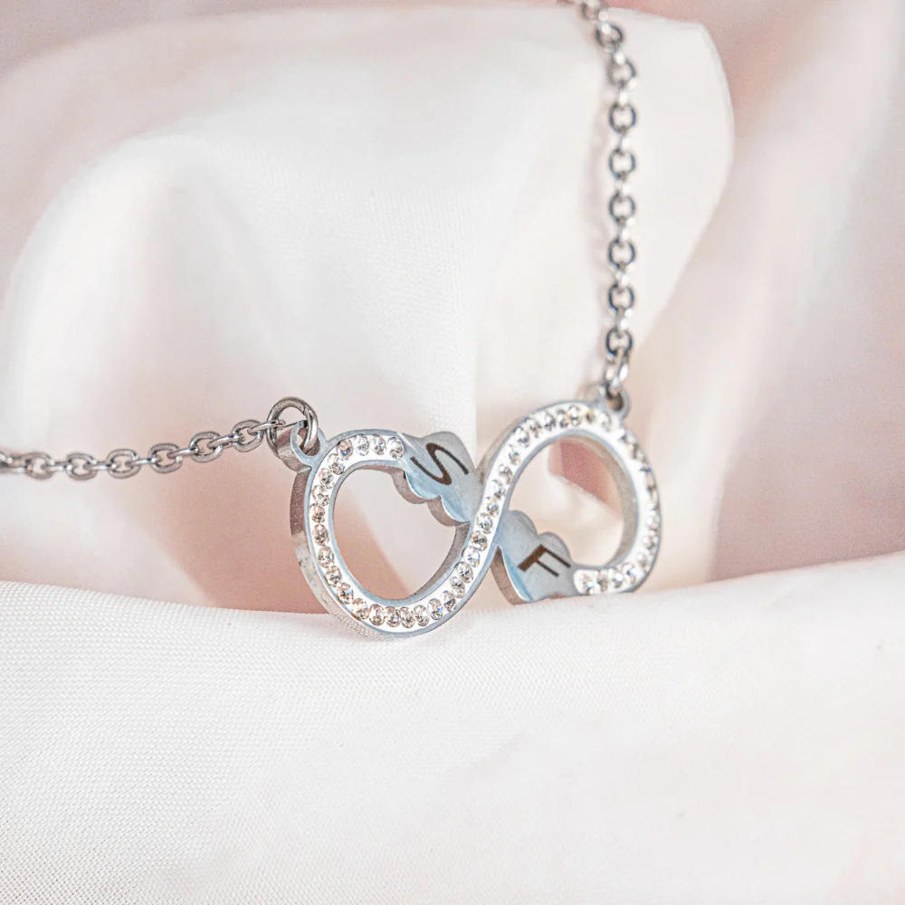 Collana Cuori Infinito Cuori Con Incisione Personalizzata - Image 5