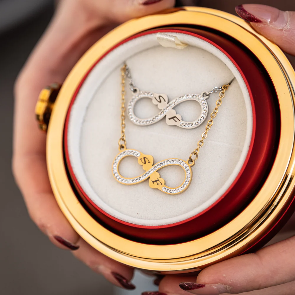 Collana Cuori Infinito Cuori Con Incisione Personalizzata - Image 9