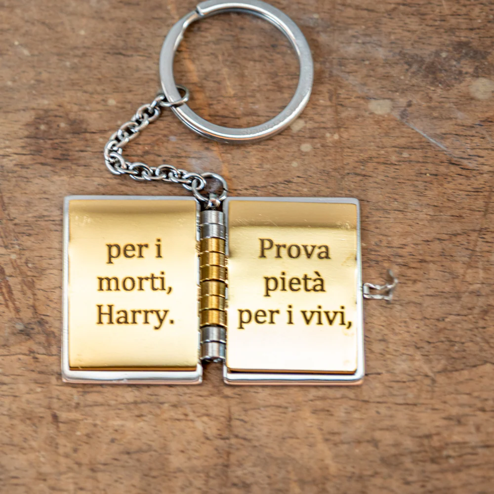 Portachiavi/Collana Book ~ Frase Silente 3 (Non avere pietà per i morti Harry...) HP - Image 3